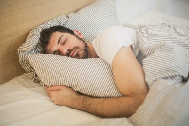 cara meningkatkan metabolisme dengan tidur cukup